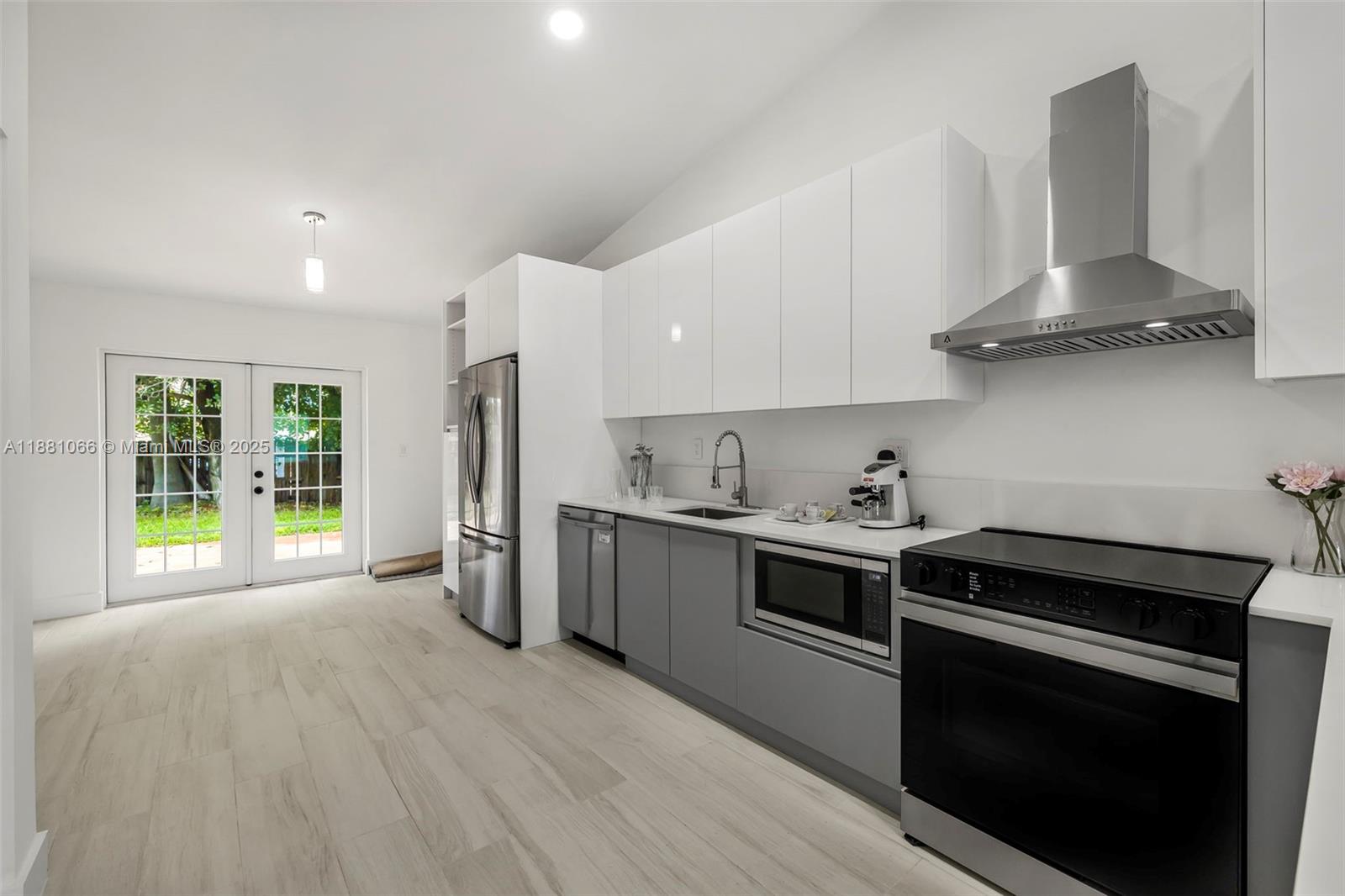 View photos, virtual tours, details... 6020 W 22nd Lane