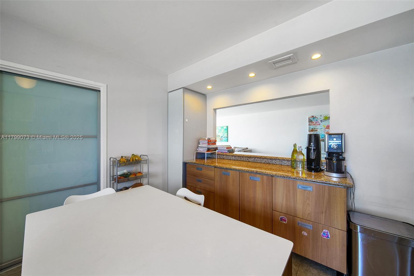 CORINTHIAN CONDO - Residential
