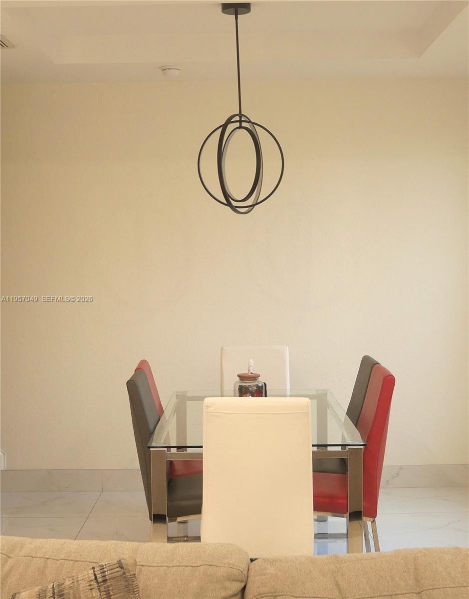 PALOMA LAKES CONDOMINIUM - Residential