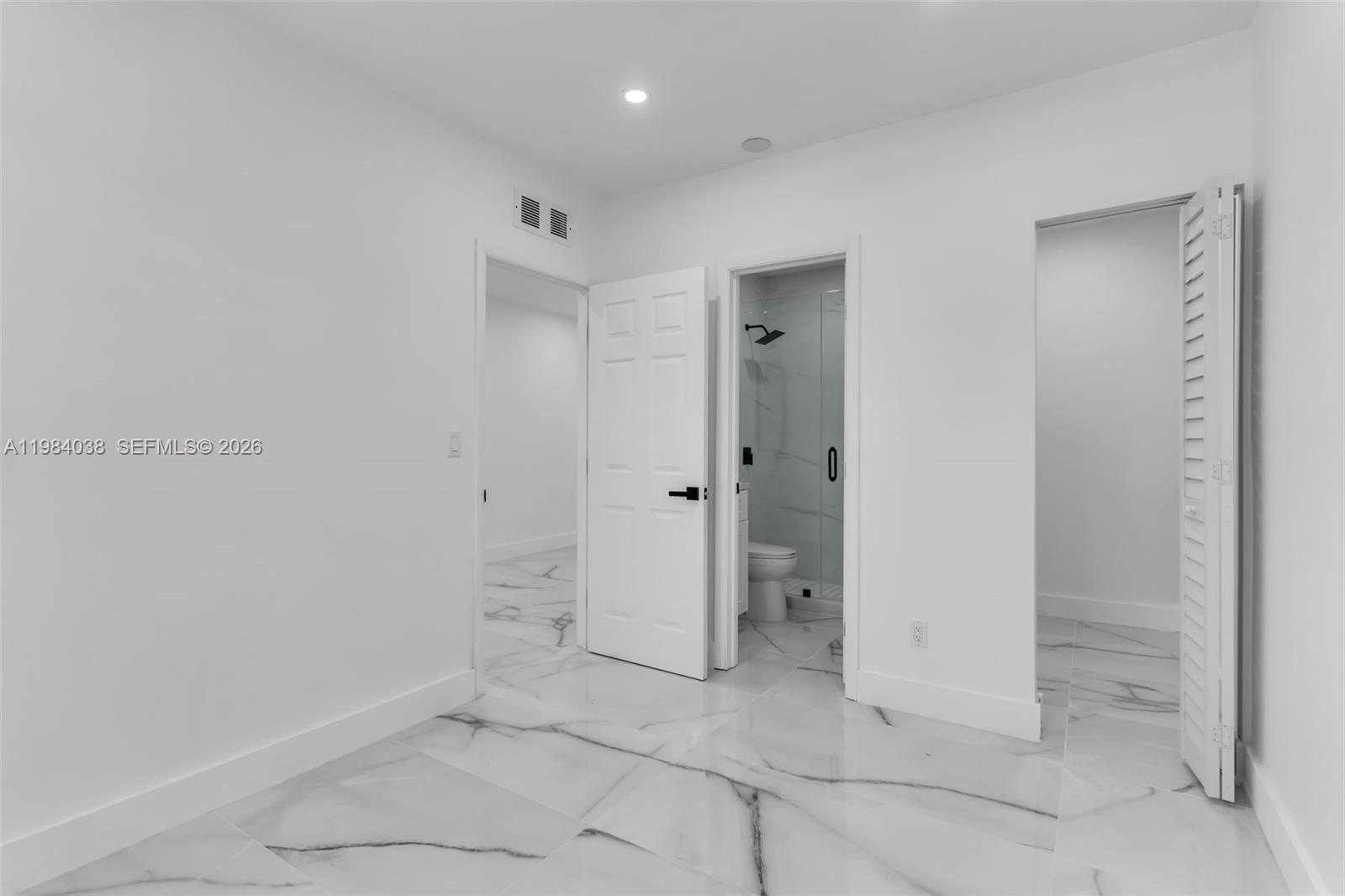 CORAL REEF NURSERIES SEC - Residential Lease