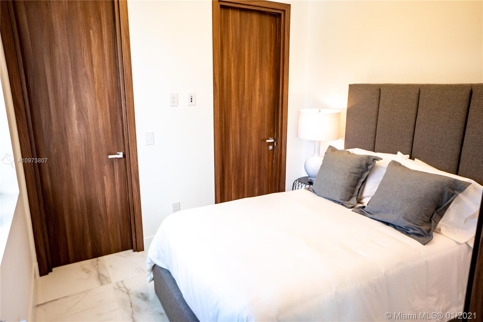 BISCAYNE BEACH-2ND ADDN - Residential