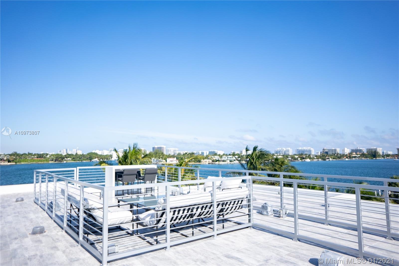 BISCAYNE BEACH-2ND ADDN - Residential