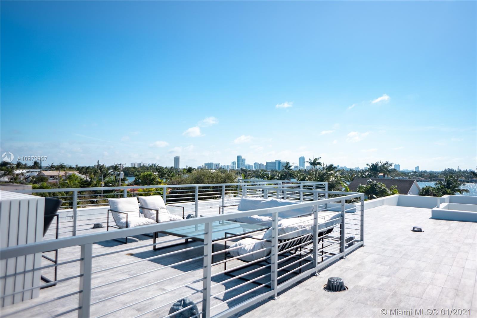 BISCAYNE BEACH-2ND ADDN - Residential