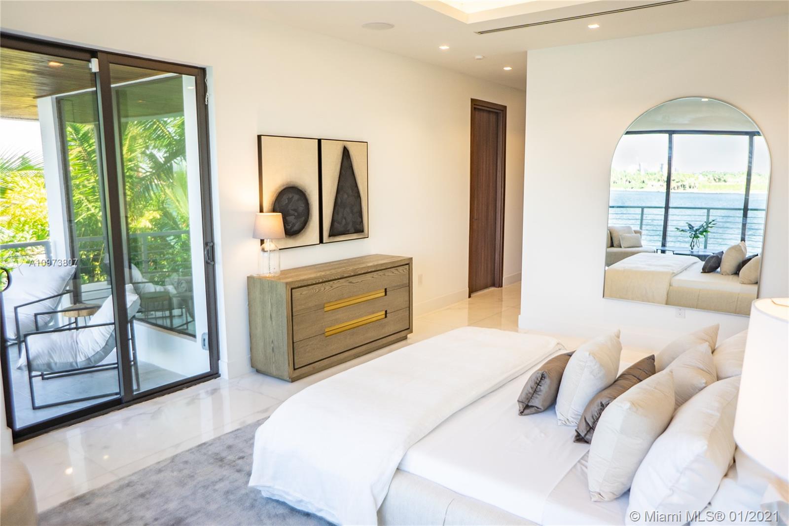 BISCAYNE BEACH-2ND ADDN - Residential