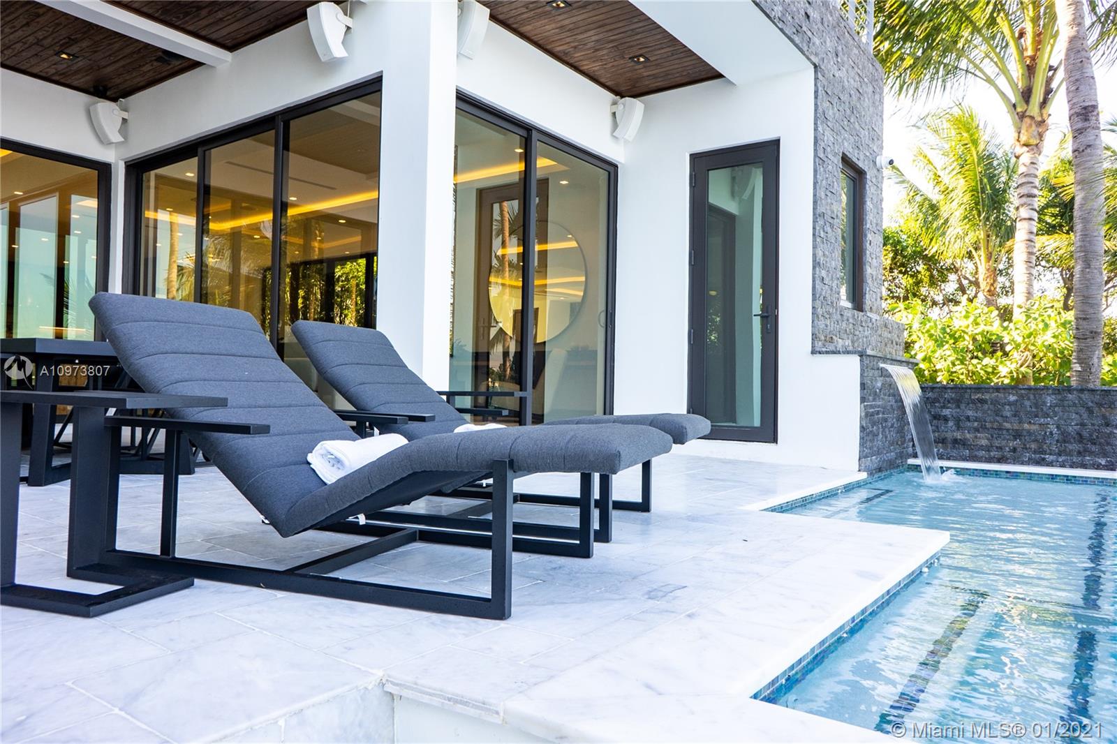 BISCAYNE BEACH-2ND ADDN - Residential