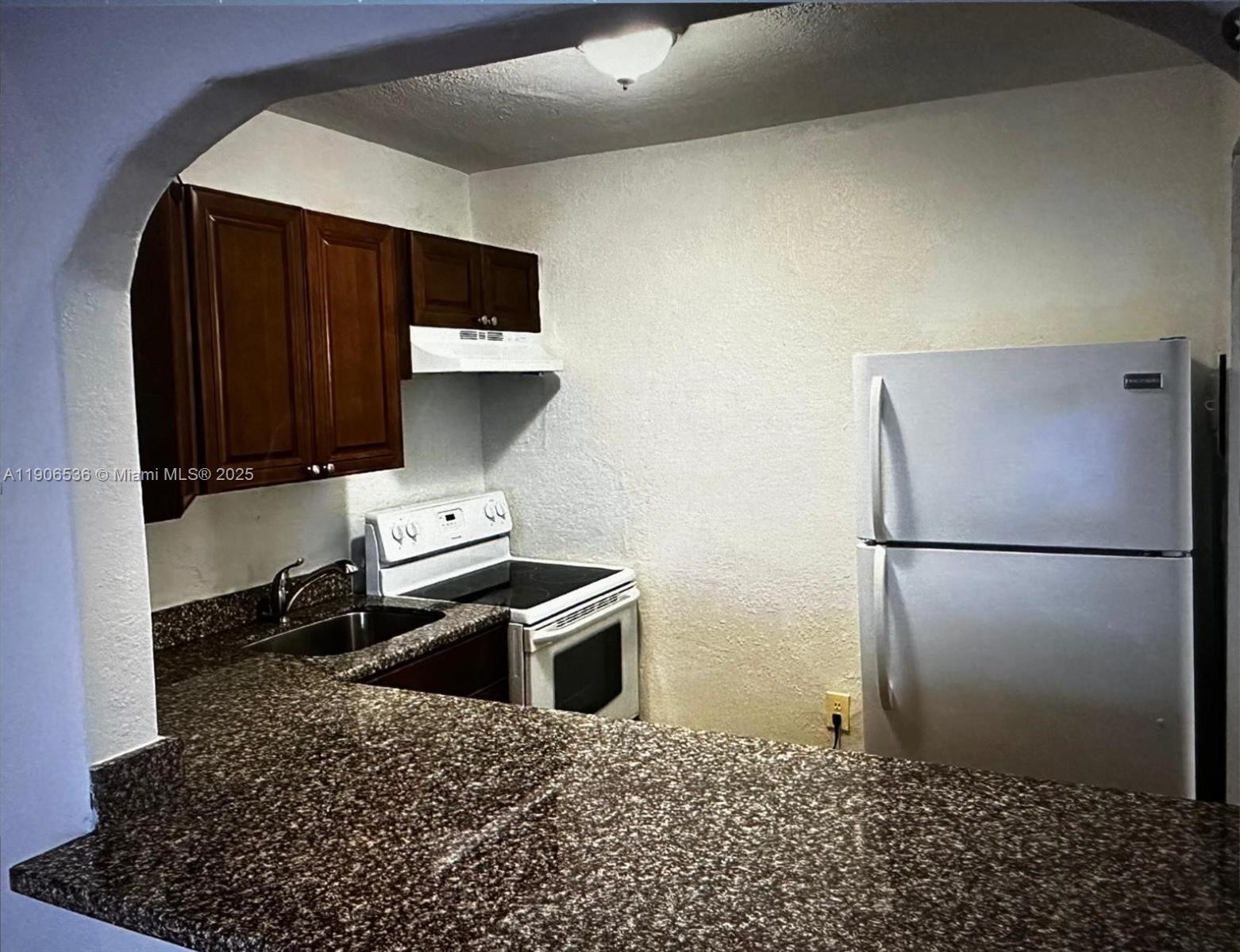 COURTYARDS OF HIALEAH CON - Residential