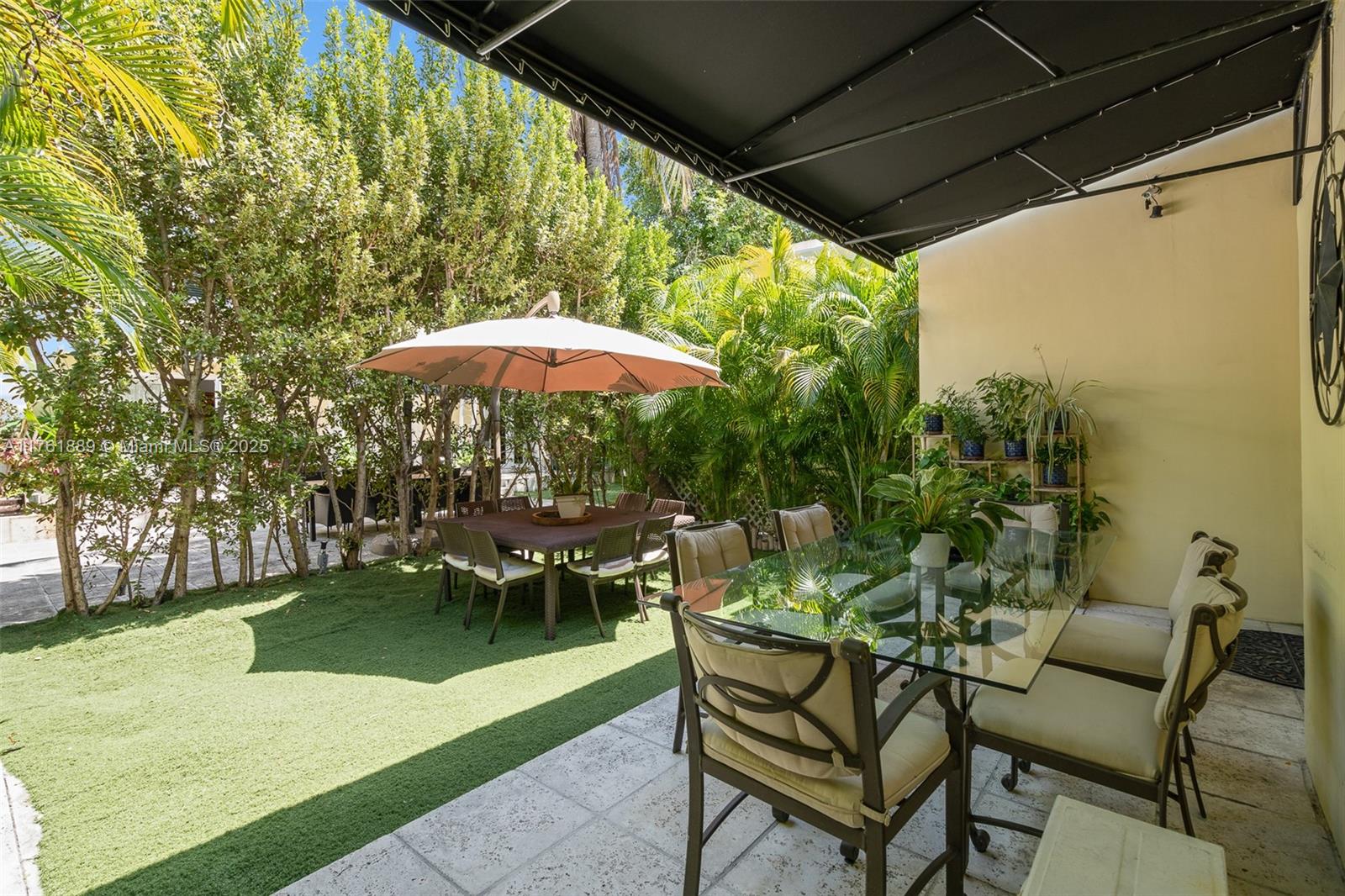 LENOX CONDO - Residential Income