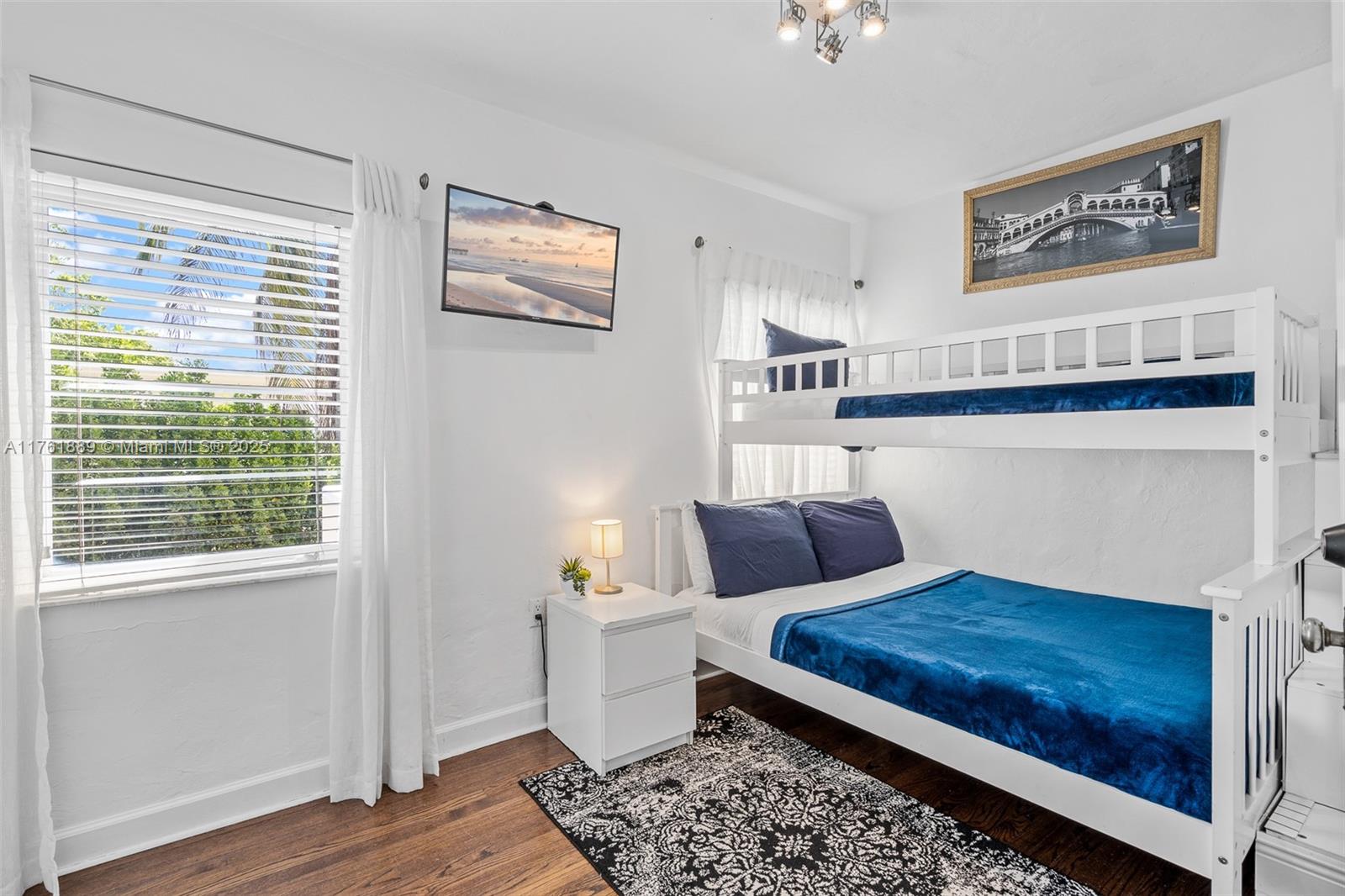 LENOX CONDO - Residential Income
