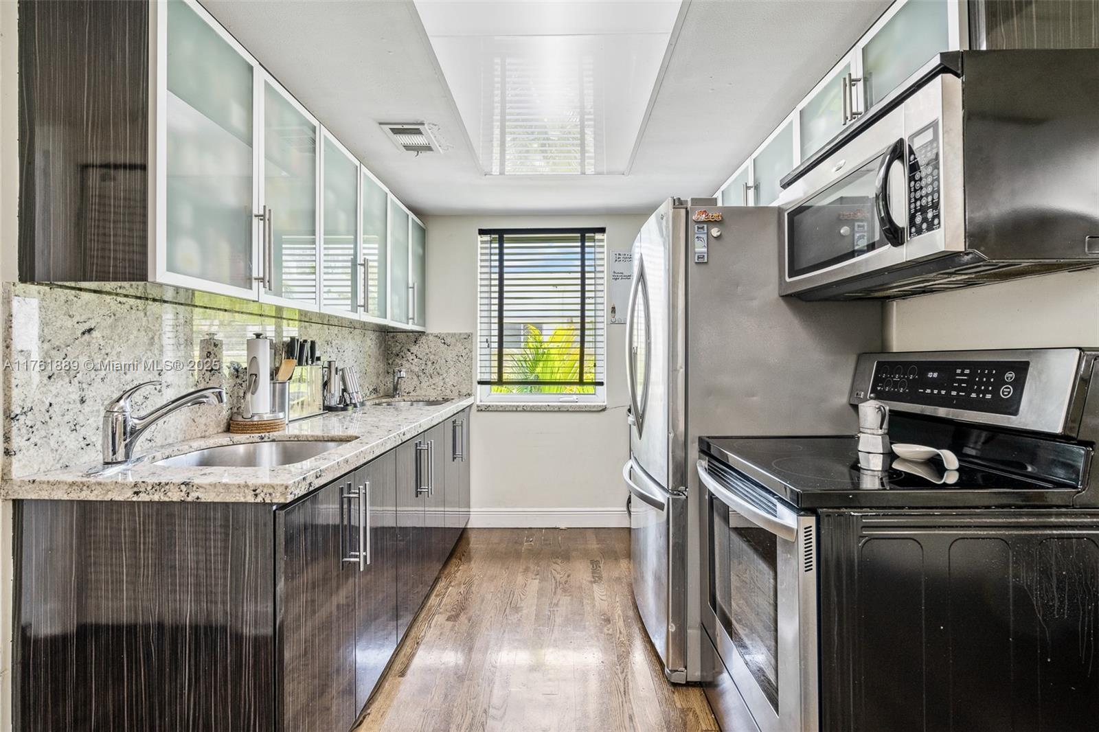 LENOX CONDO - Residential Income