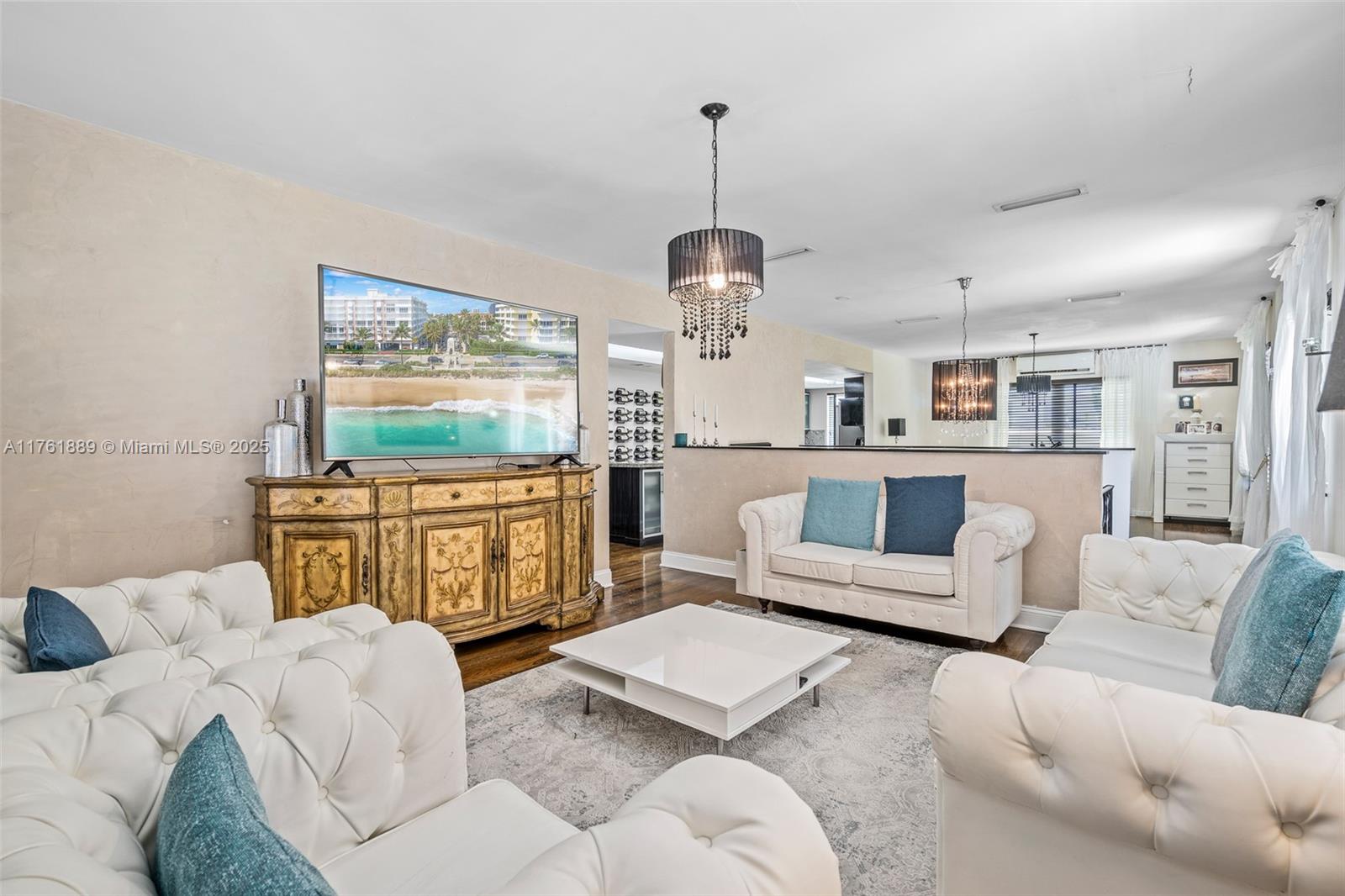 LENOX CONDO - Residential Income
