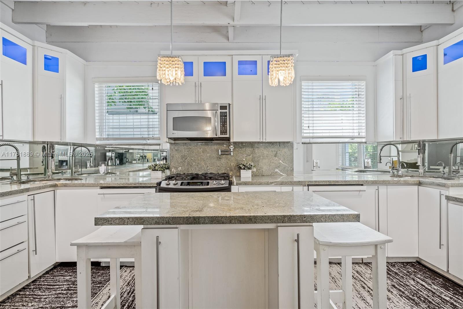 LENOX CONDO - Residential Income