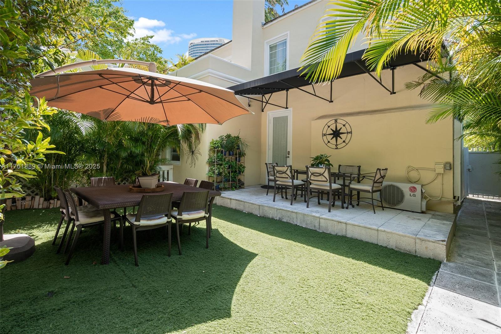 LENOX CONDO - Residential Income