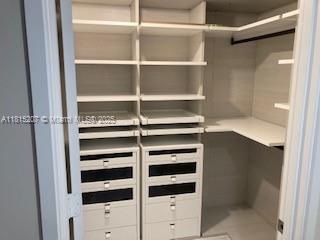PARQUE TOWERS CONDO - Residential
