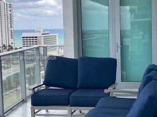 PARQUE TOWERS CONDO - Residential