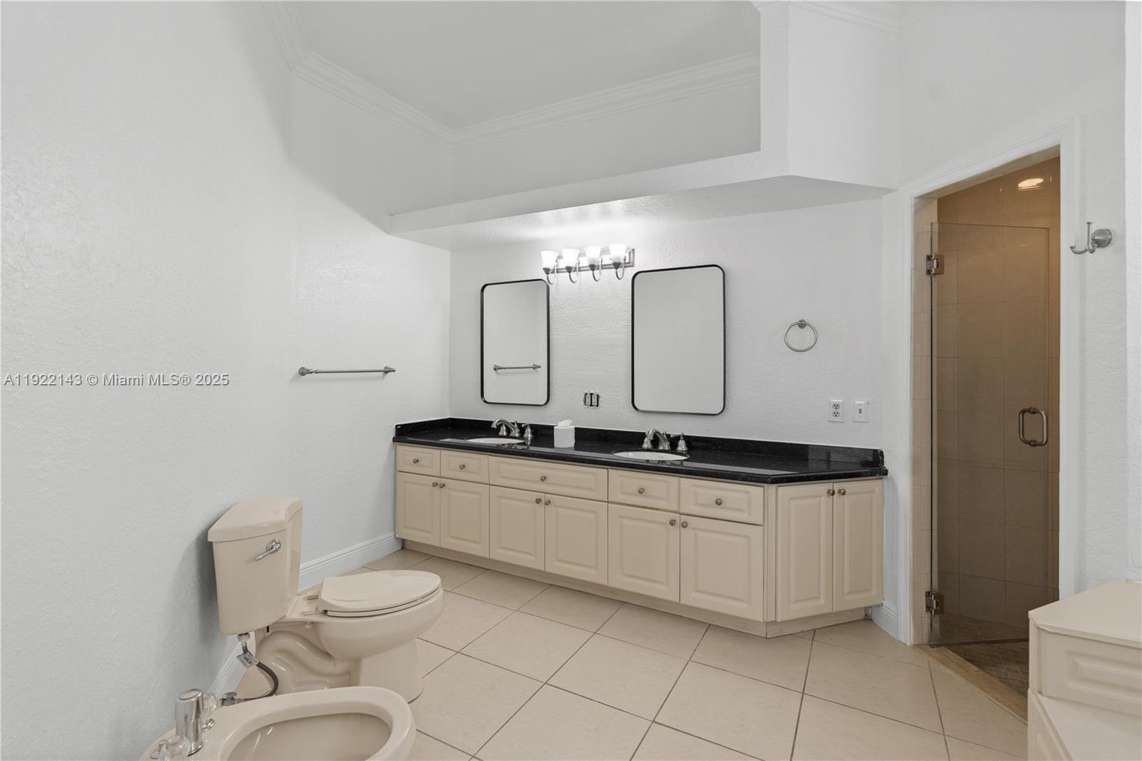 View photos, virtual tours, details... 8985 NW 148th St