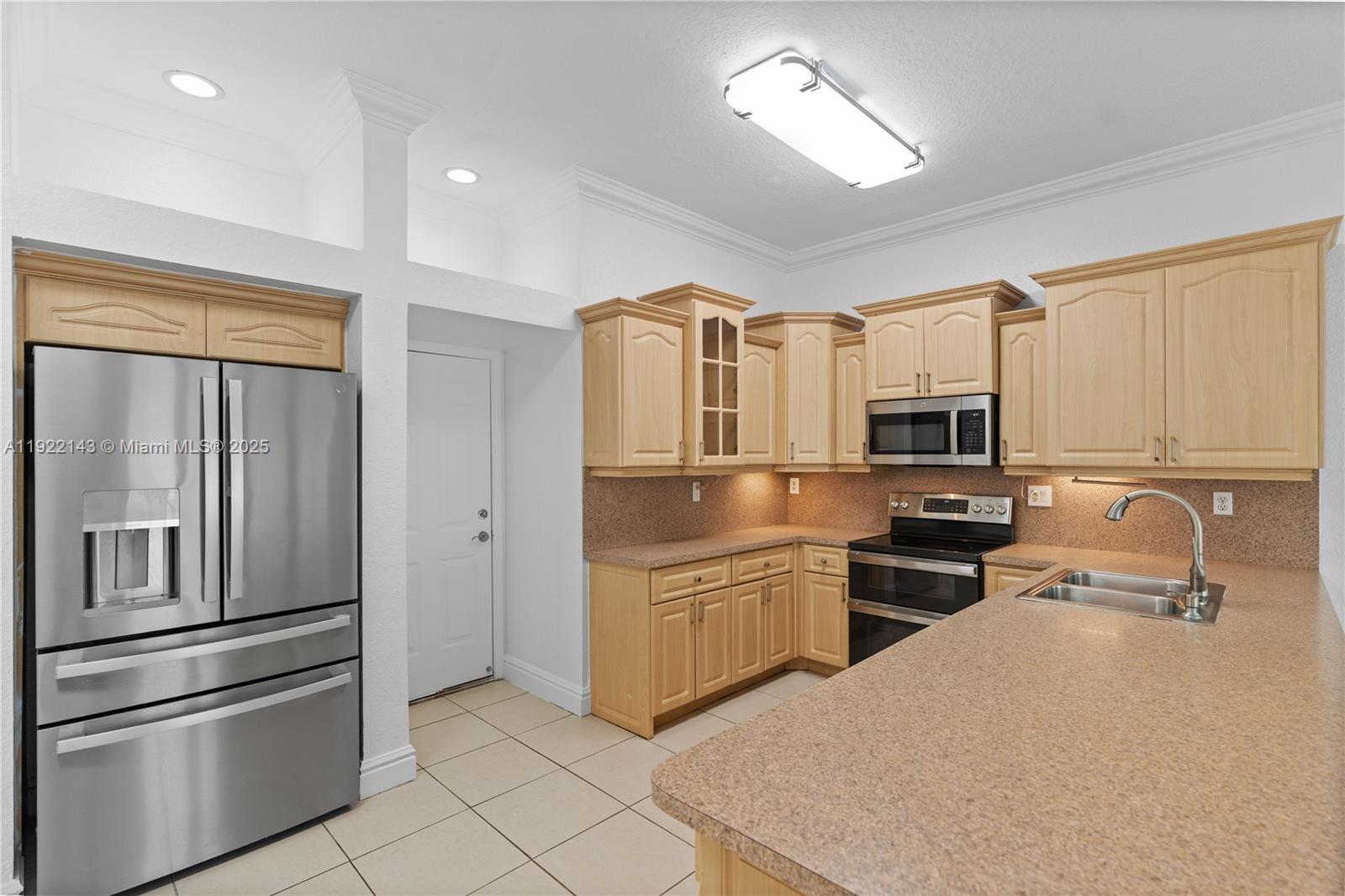 View photos, virtual tours, details... 8985 NW 148th St