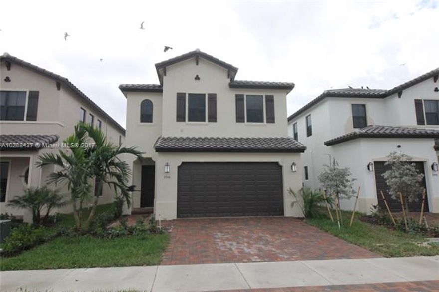 Bonterra's new community, just minutes away from Miami downtown, airport, main freeways, ideal location, close to Miramar, 10 minutes from shopping centers,health facilities, restaurants.Exquisite house delivered on December 2016 in move in ready conditions,premium features includes anti impact windows, tile downstairs, anti scratch and water resistant wood,upgraded kitchen, close to guest parking area,mailboxes and lake. Bare to be the first one  enjoying the advantages of living in a new home!!