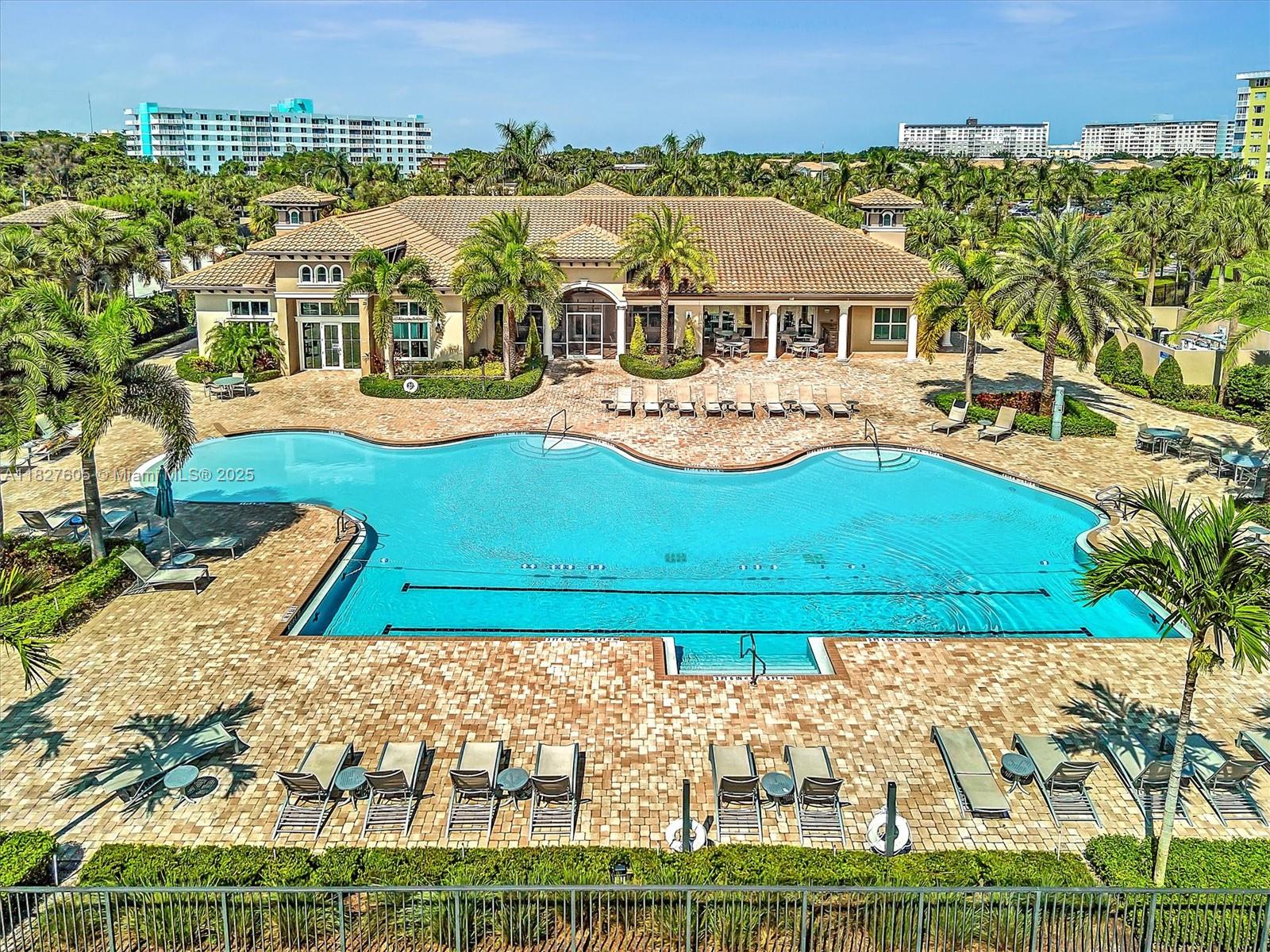 HILLCREST COUNTRY CLUB NO - Residential