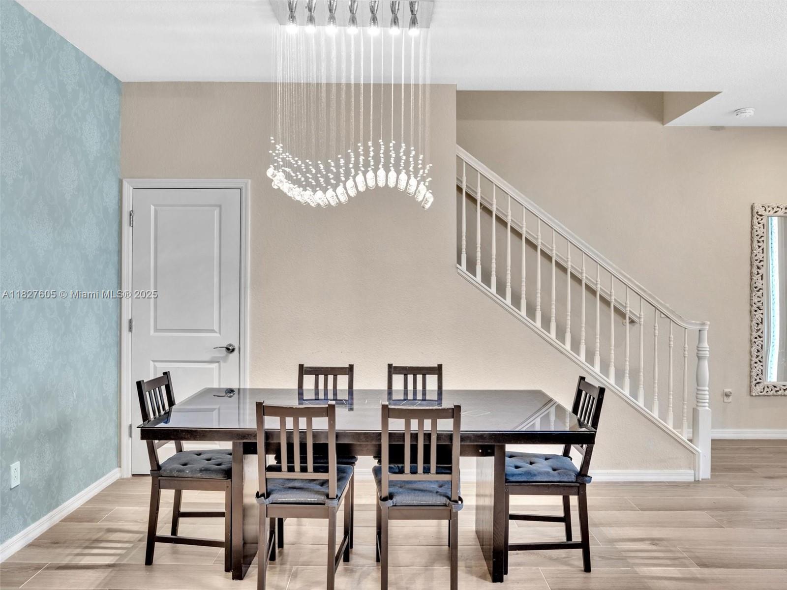 HILLCREST COUNTRY CLUB NO - Residential