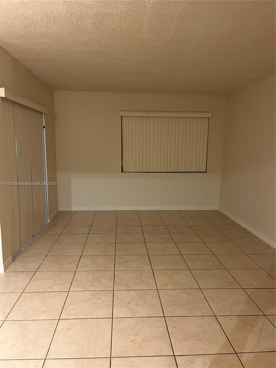 10859 Nw 7th St 21-18, Miami, Broward County, Florida - 2 Bedrooms  
2 Bathrooms - 