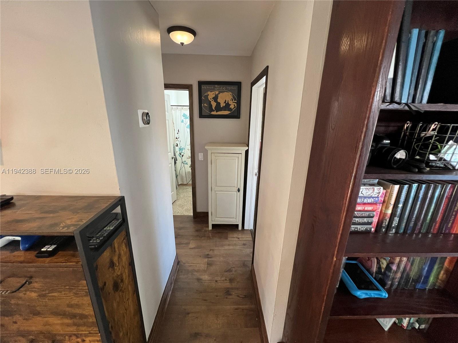 LAKEVIEW MANORS - Residential Lease