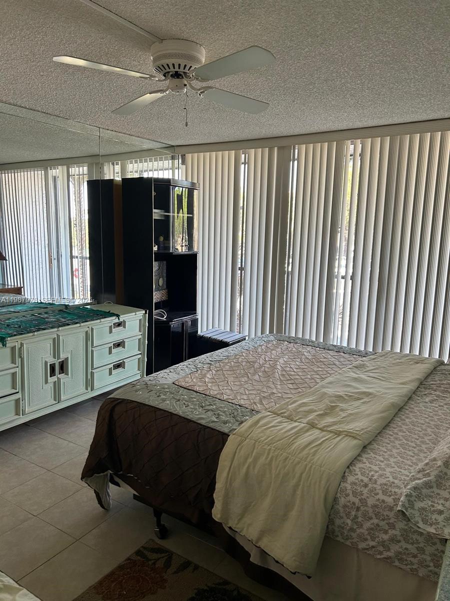 CONDOMINIUM 1 OF ENVIRON - Residential Lease