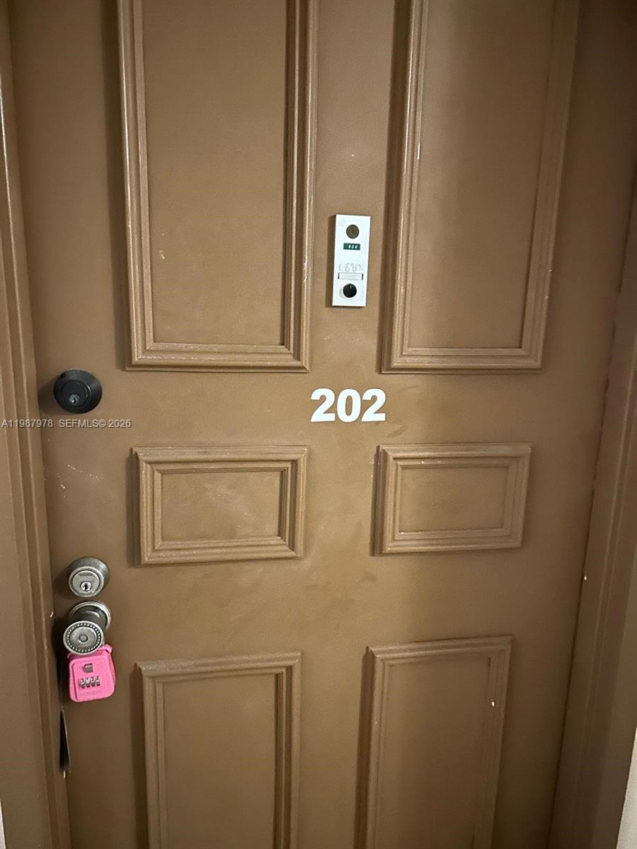 CONDOMINIUM 1 OF ENVIRON - Residential Lease