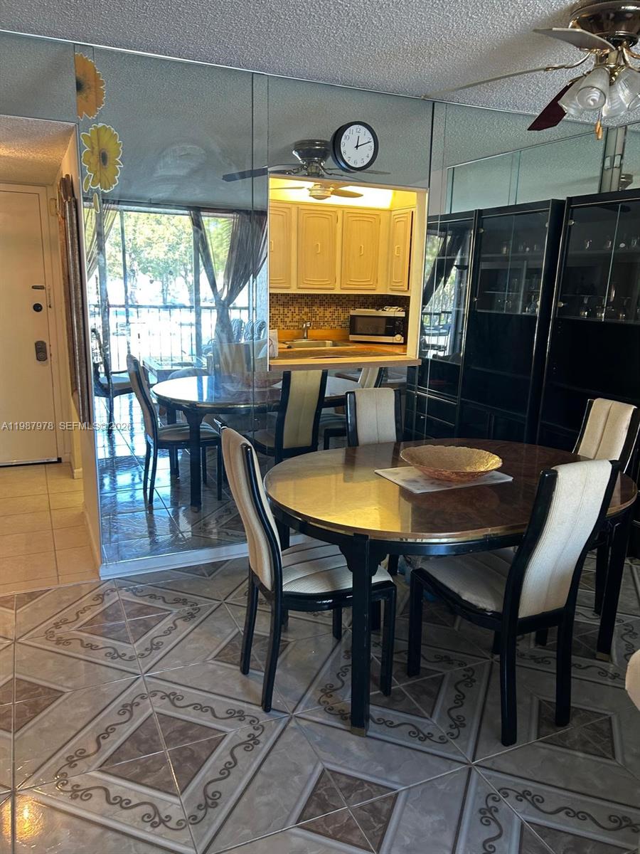 CONDOMINIUM 1 OF ENVIRON - Residential Lease