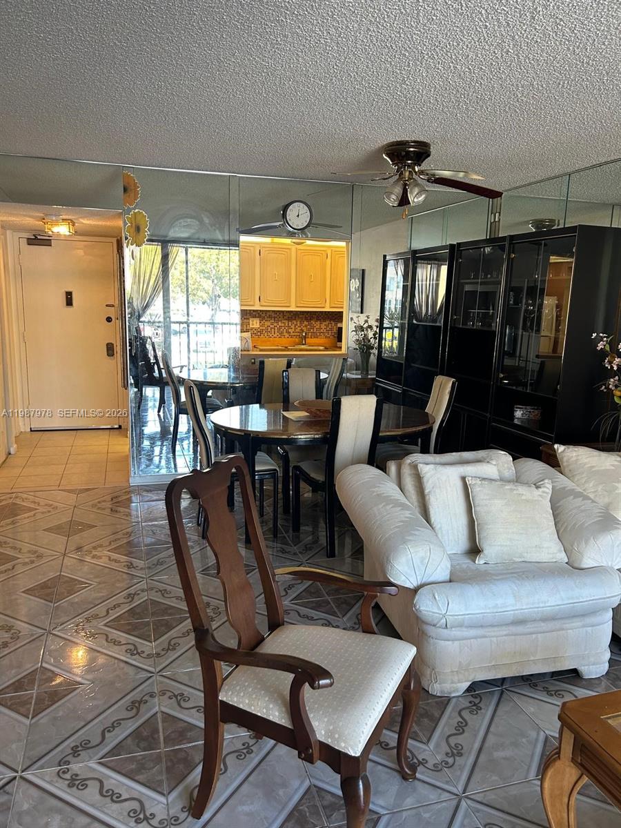 CONDOMINIUM 1 OF ENVIRON - Residential Lease