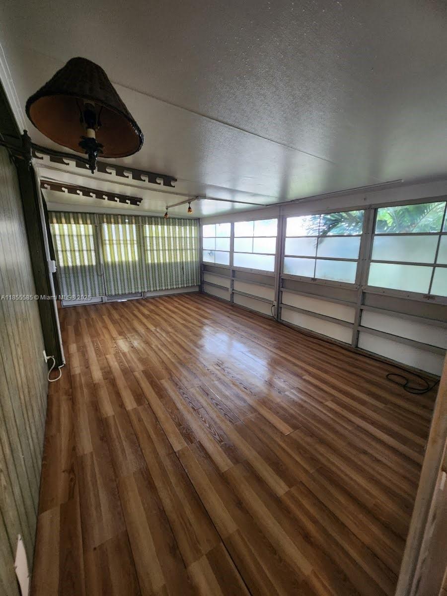 SANDALFOOT COVE SEC 1 - Residential Lease