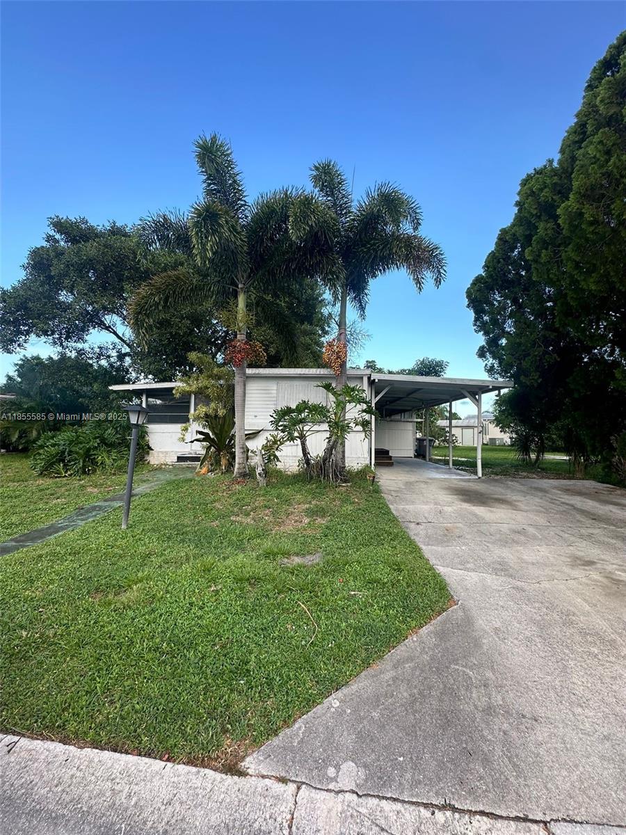 SANDALFOOT COVE SEC 1 - Residential Lease