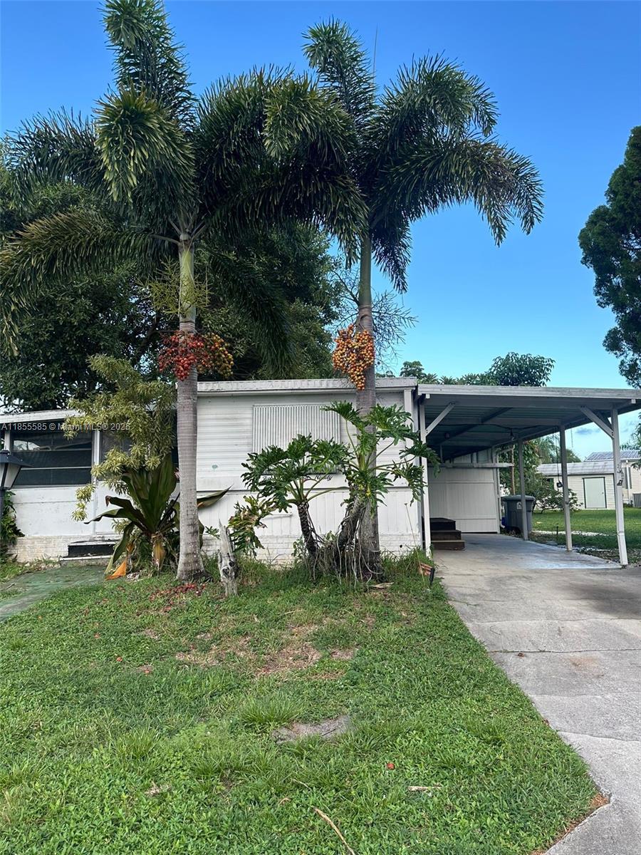 SANDALFOOT COVE SEC 1 - Residential Lease