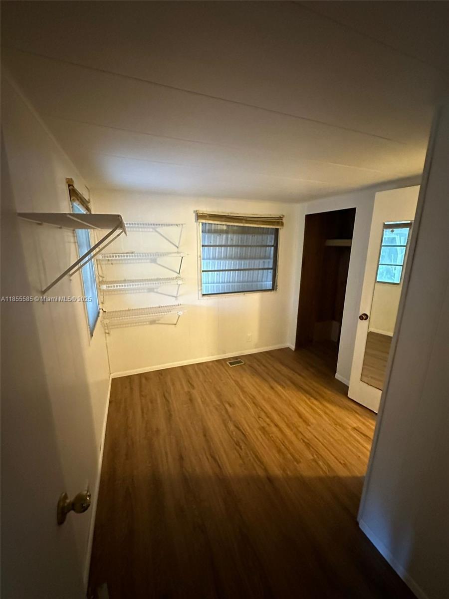 SANDALFOOT COVE SEC 1 - Residential Lease