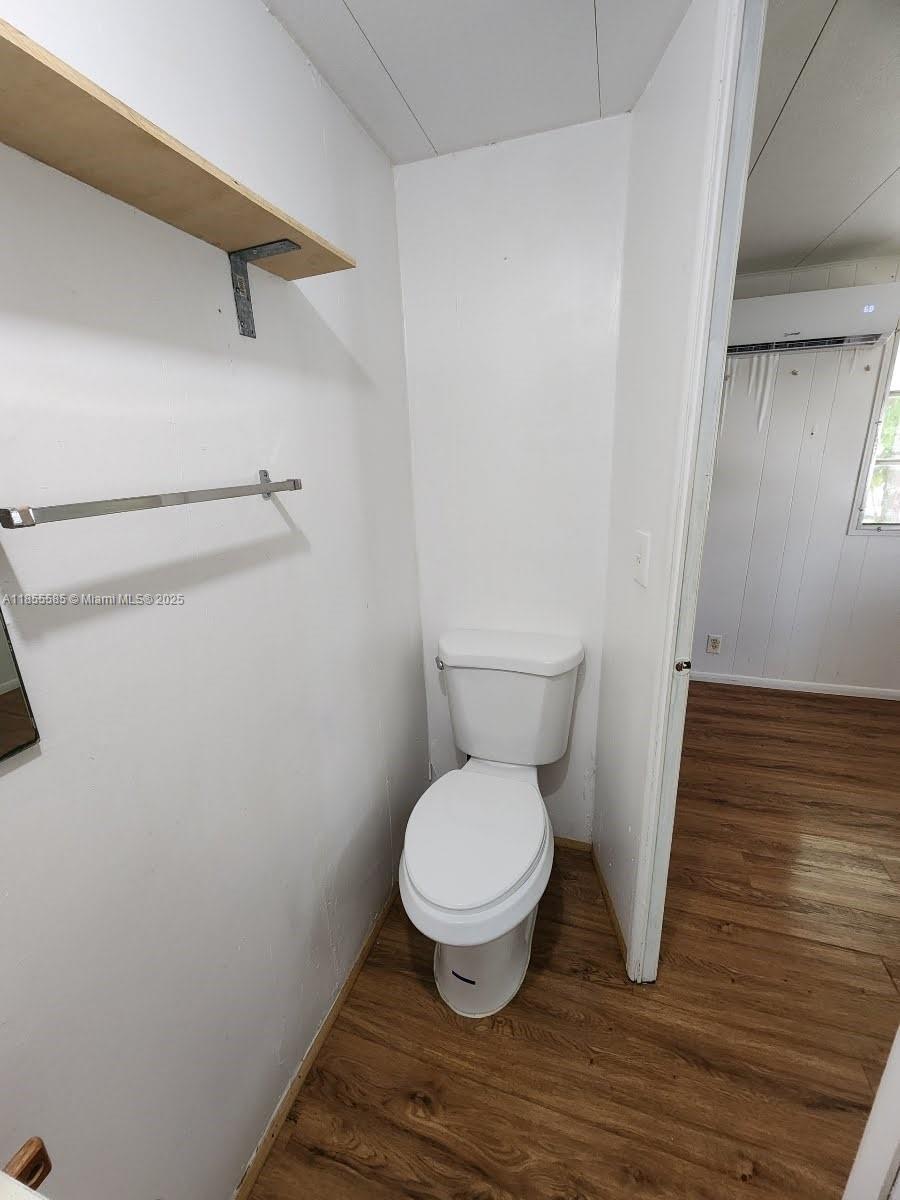 SANDALFOOT COVE SEC 1 - Residential Lease