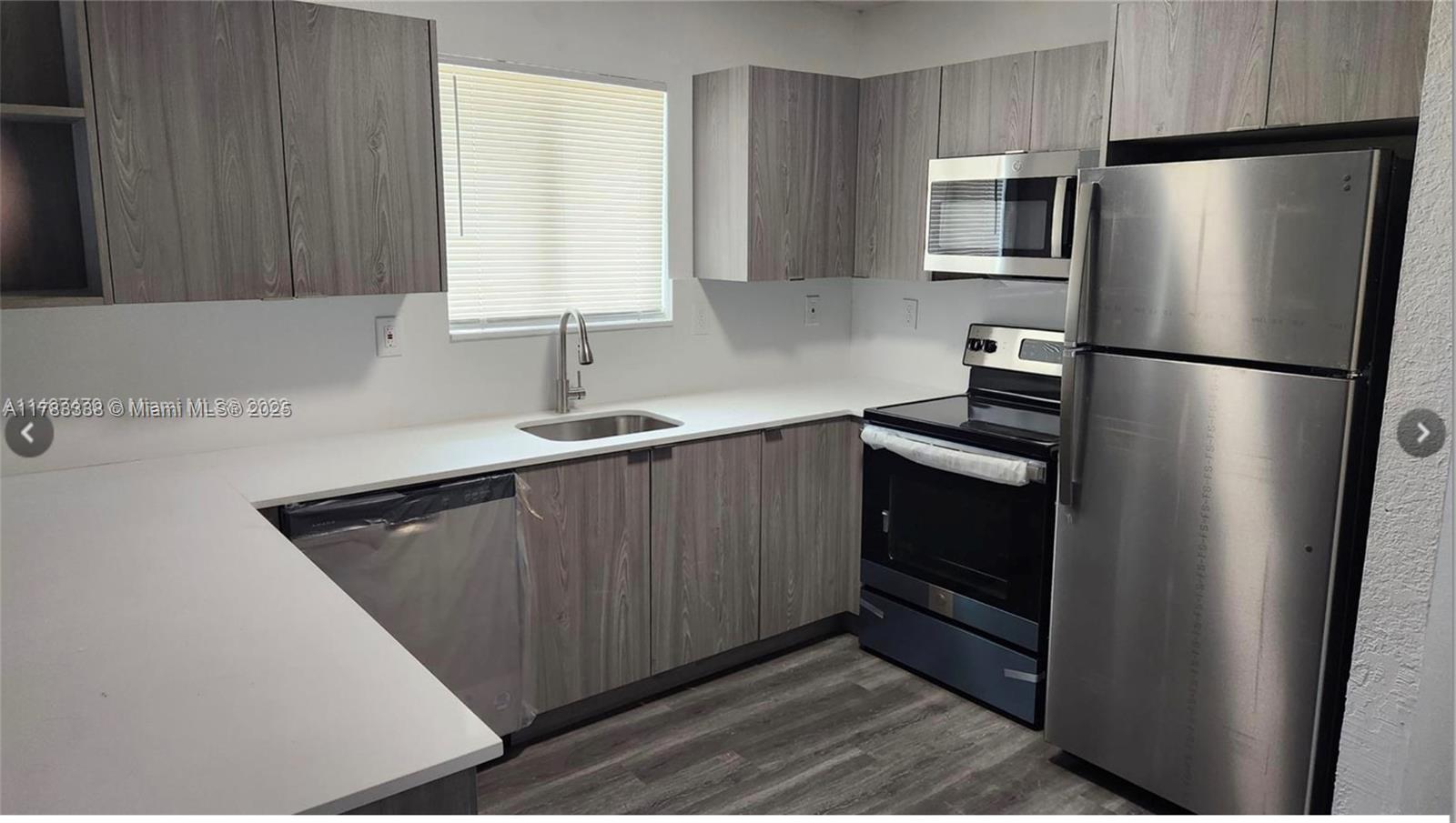 580 NW 58th St