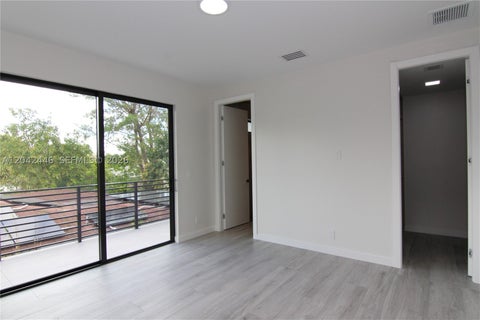 Tiny photo for 3540 Oak Ave, Miami, FL 33133 (MLS # A12042446)