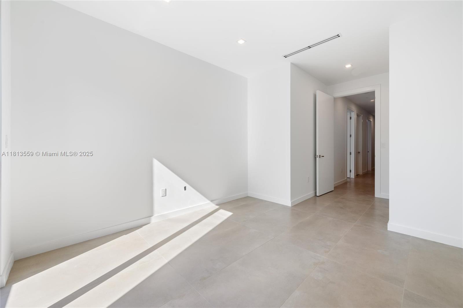 EAST SHENANDOAH - Residential