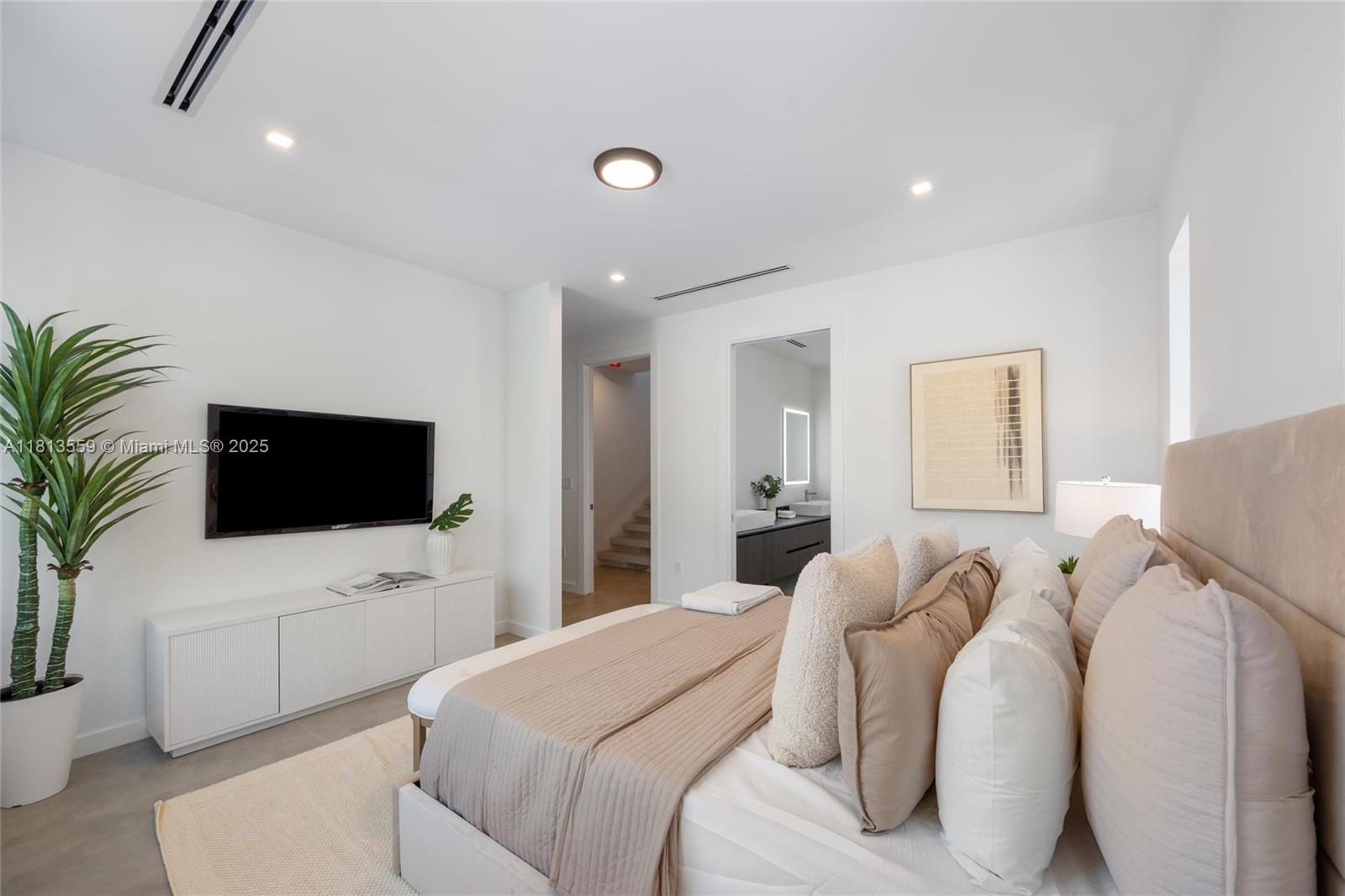 EAST SHENANDOAH - Residential