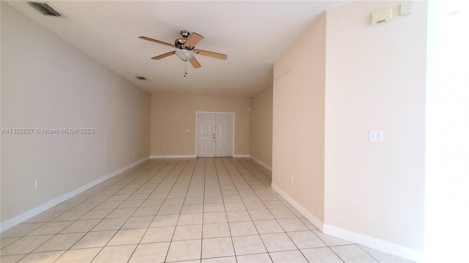 TWIN LAKE SHORES CENTRAL - Residential Lease