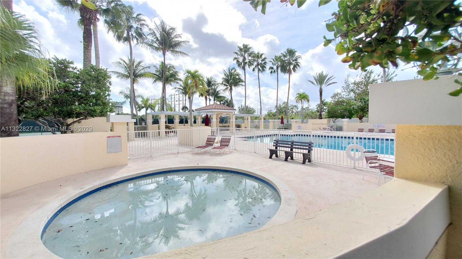 TWIN LAKE SHORES CENTRAL - Residential Lease