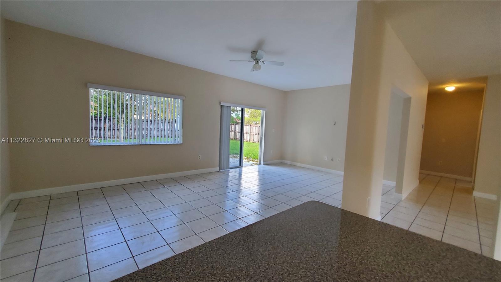 TWIN LAKE SHORES CENTRAL - Residential Lease