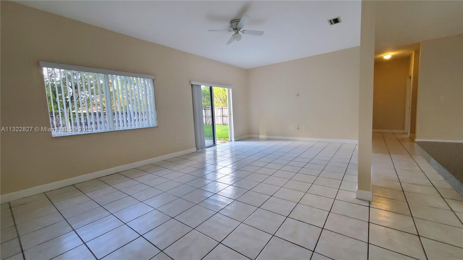 TWIN LAKE SHORES CENTRAL - Residential Lease