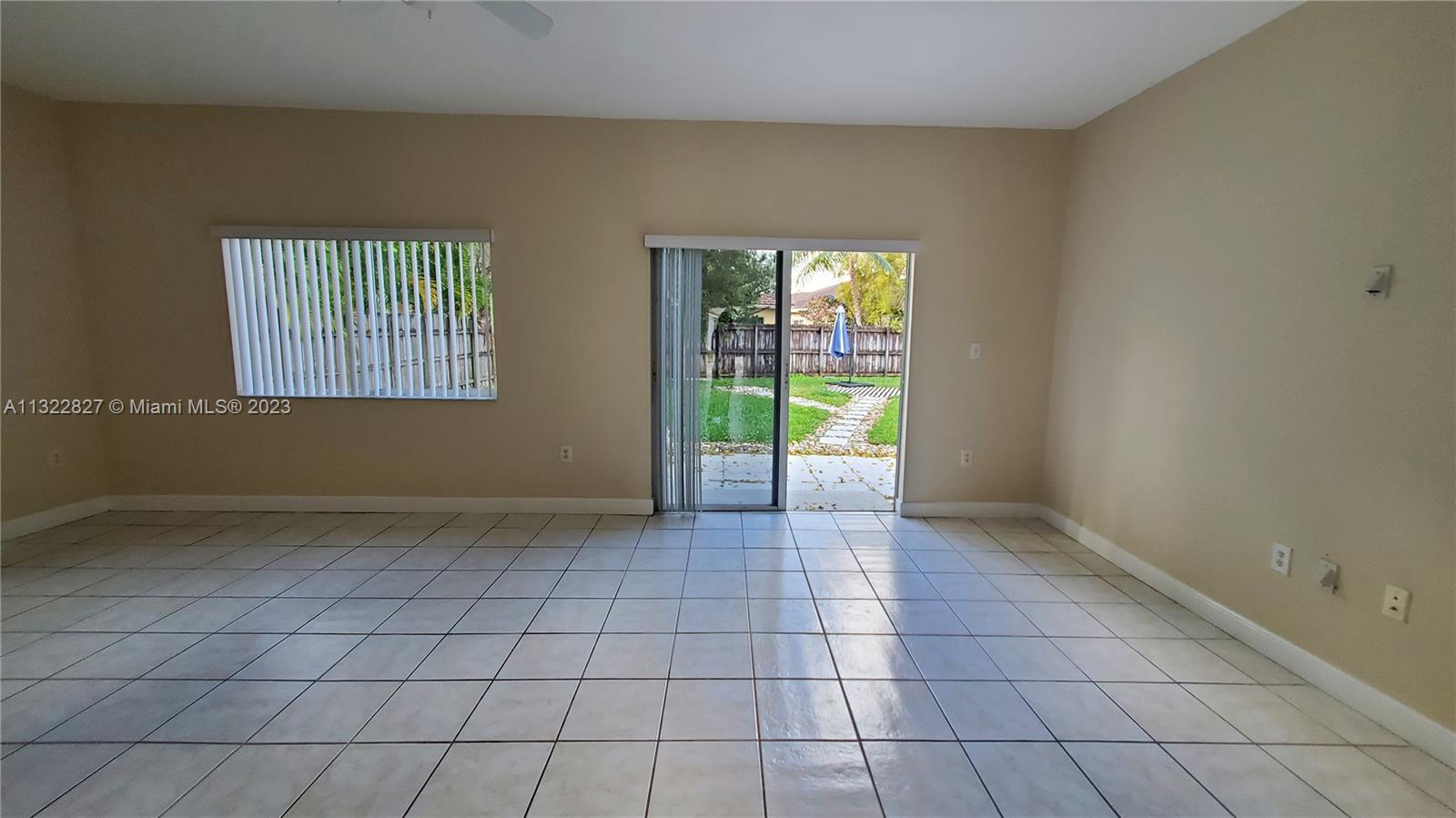 TWIN LAKE SHORES CENTRAL - Residential Lease