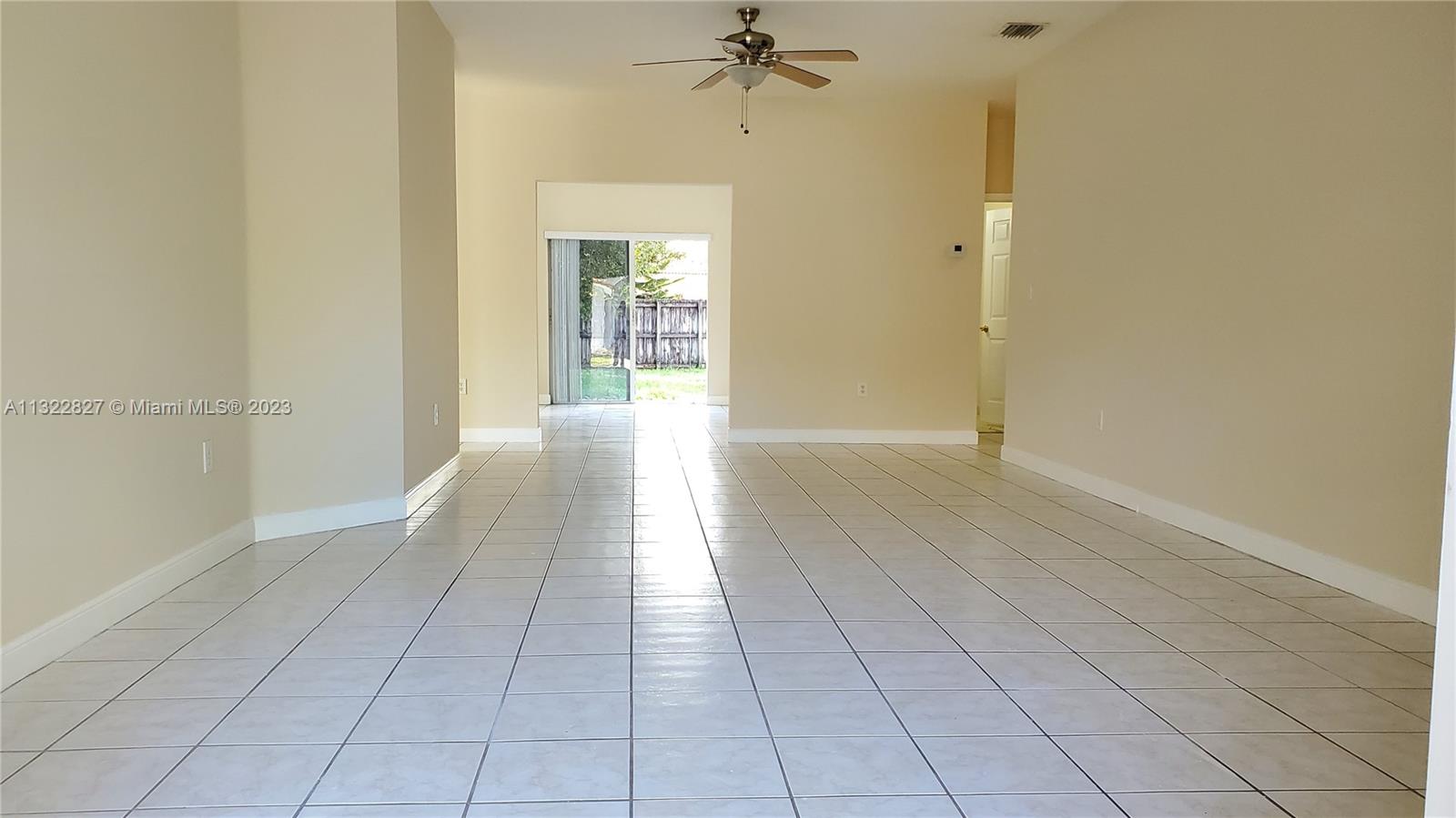 TWIN LAKE SHORES CENTRAL - Residential Lease