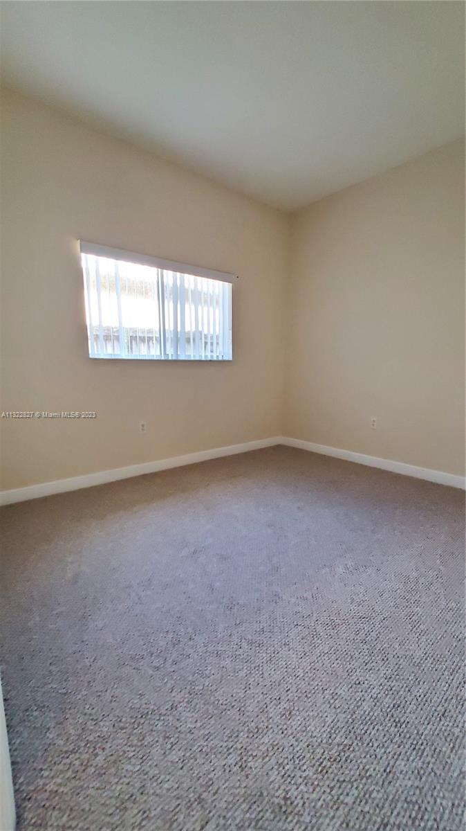 TWIN LAKE SHORES CENTRAL - Residential Lease