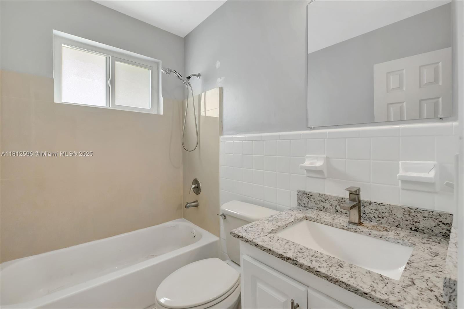 17TH AVE MANOR - Residential