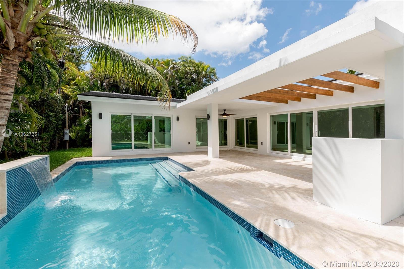 CORAL GABLES RIVIERA SEC - Residential