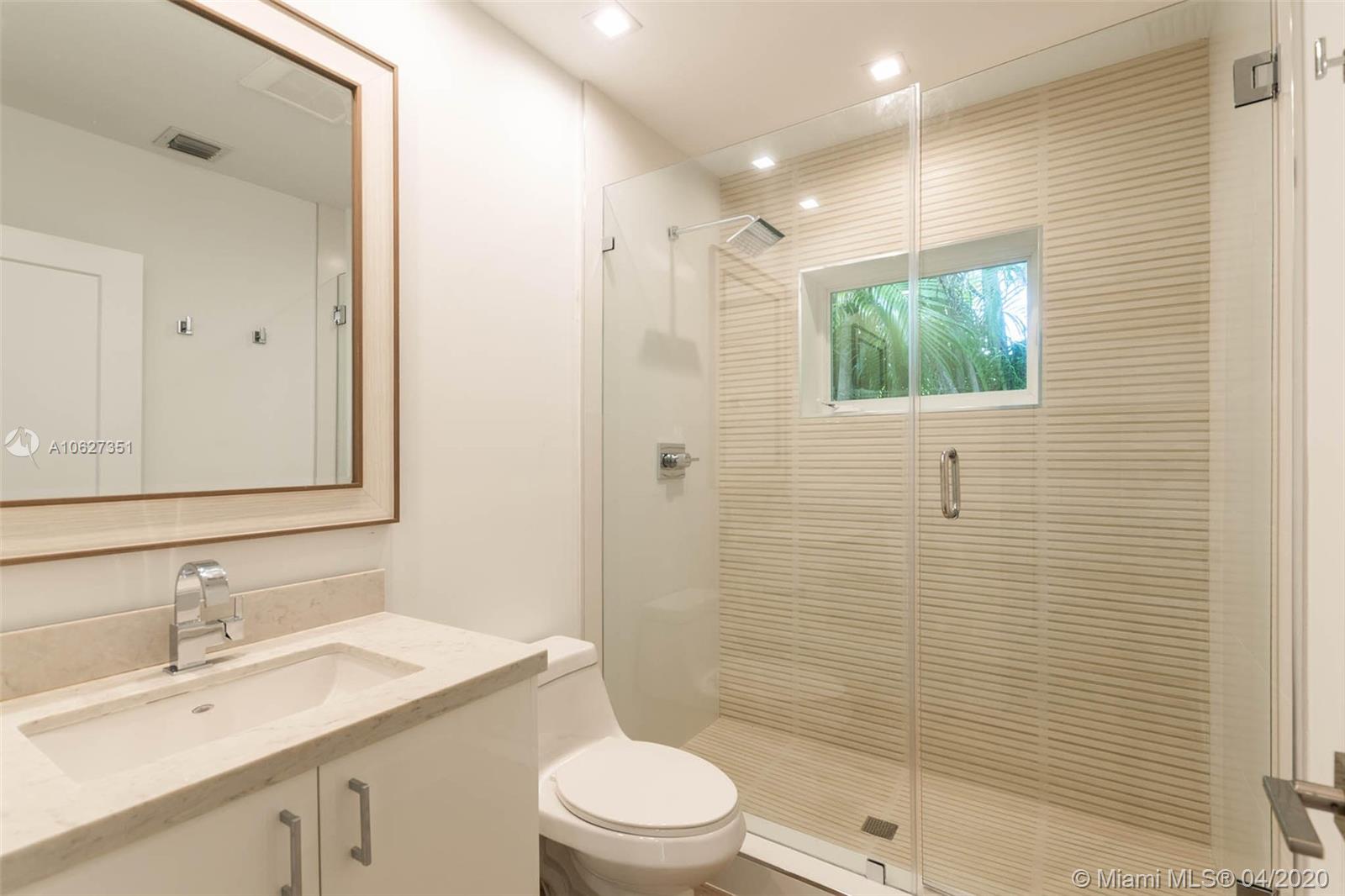 CORAL GABLES RIVIERA SEC - Residential