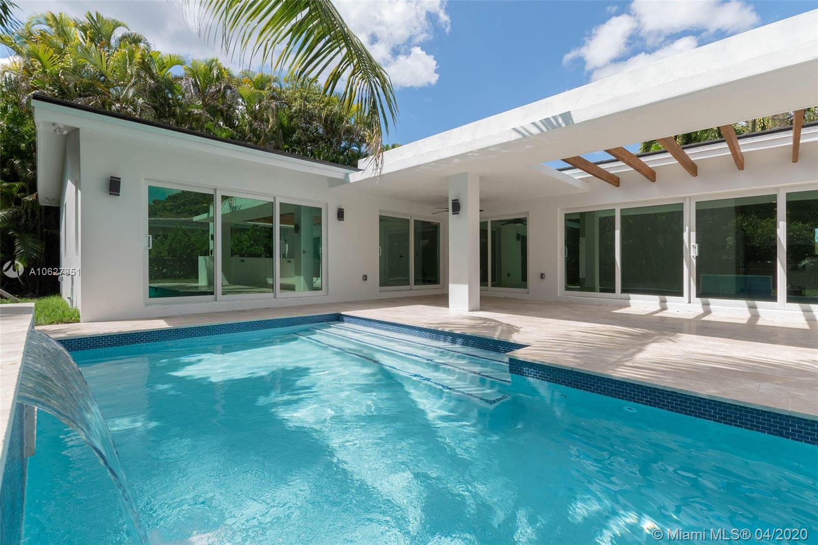 CORAL GABLES RIVIERA SEC - Residential