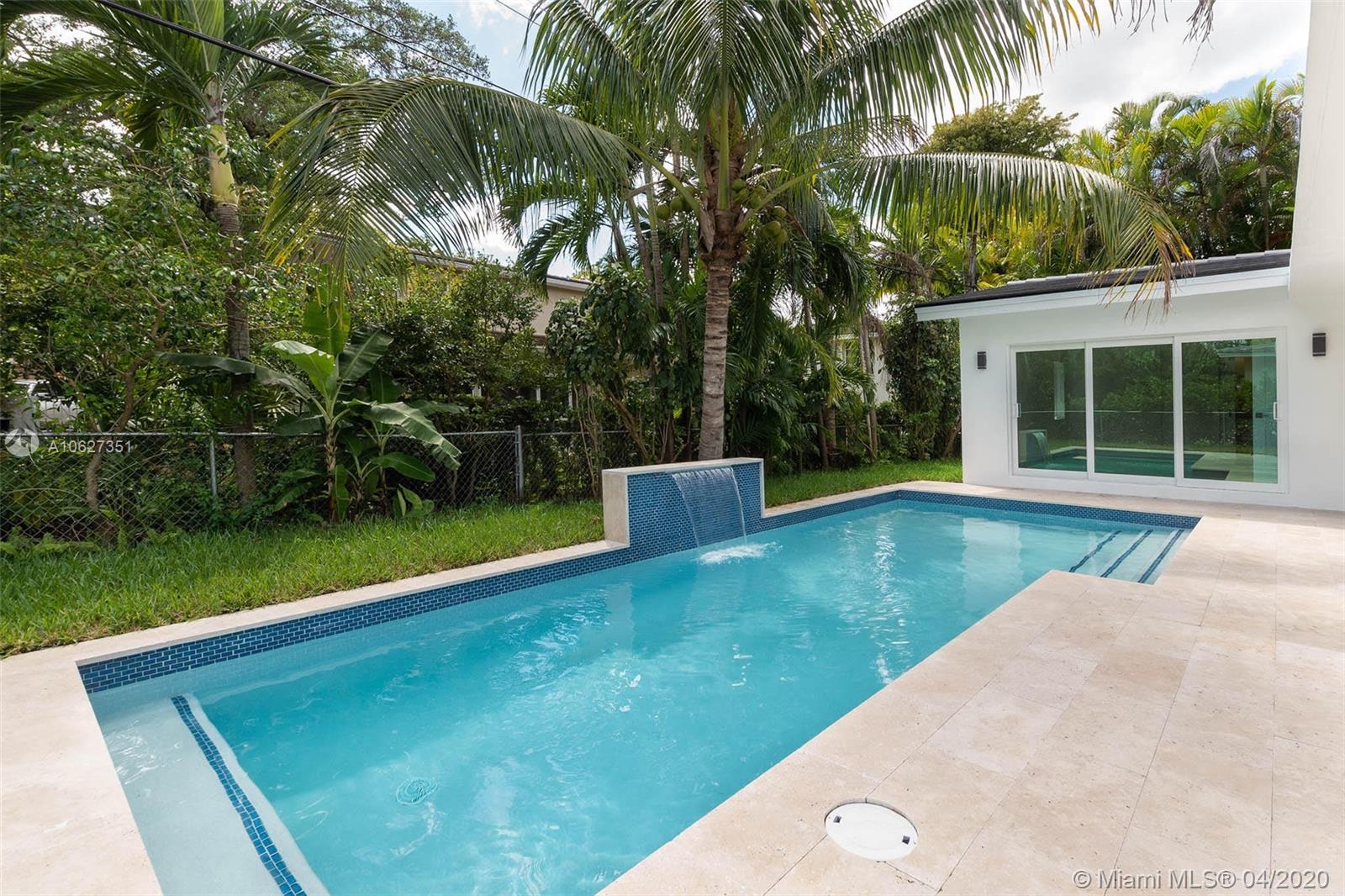CORAL GABLES RIVIERA SEC - Residential